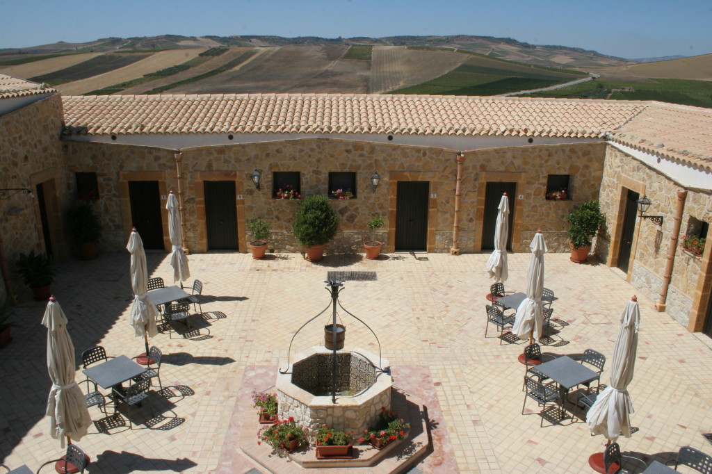 cortile 2