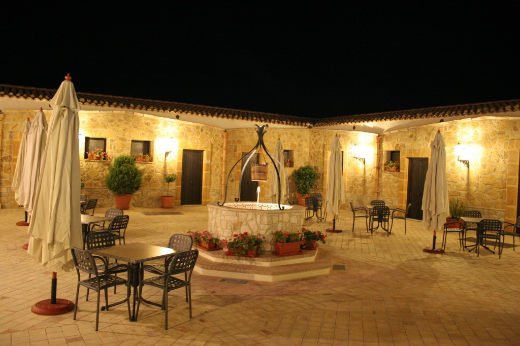 cortile notturno 3